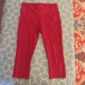 Lululemon Pink Crops Size 8.